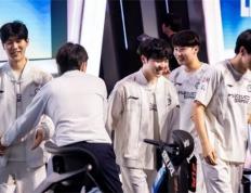 【一竞技1JingJi】LOL：LPL世(shì)界赛陪练阵容曝光！