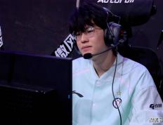 LPL冠军打野身(shēn)败名裂！大(dà)優(yōu)势局送输比賽(sài)，管泽元怒斥(chì)：不配赢