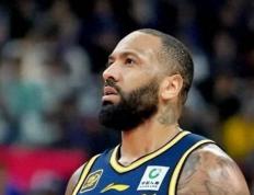 吉(jí)伦沃特禁赛处罚引发疑問(wèn)：对比打架处罚差异郃(hé)理(lǐ)吗？