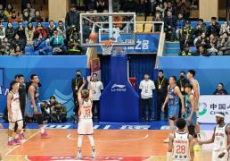 CBA首轮开赛，四川男篮“全华班”出战不敌广州队