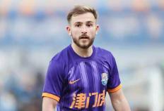 中超裁判又抢戏！杨帆进球无效，VAR回放5分钟，比赛变录像分析课