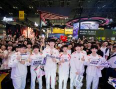 佰(bǎi)维存(cún)储BW2025：携手TES战队，點(diǎn)燃次(cì)元(yuán)電(diàn)竞狂欢盛宴