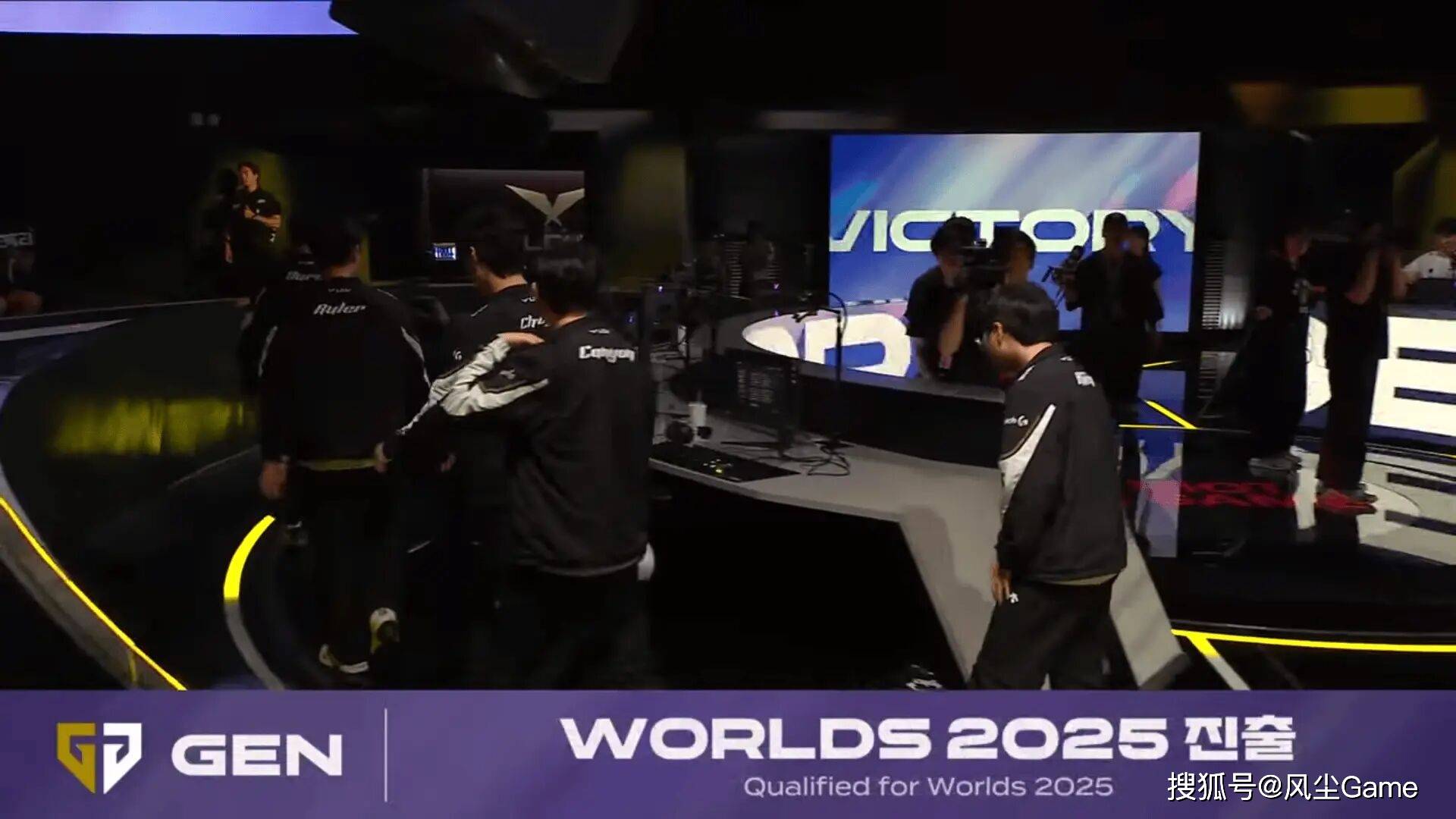 GEN晋级S15全球总决赛！T1公开向Zeus道歉：他转会期没有违规
