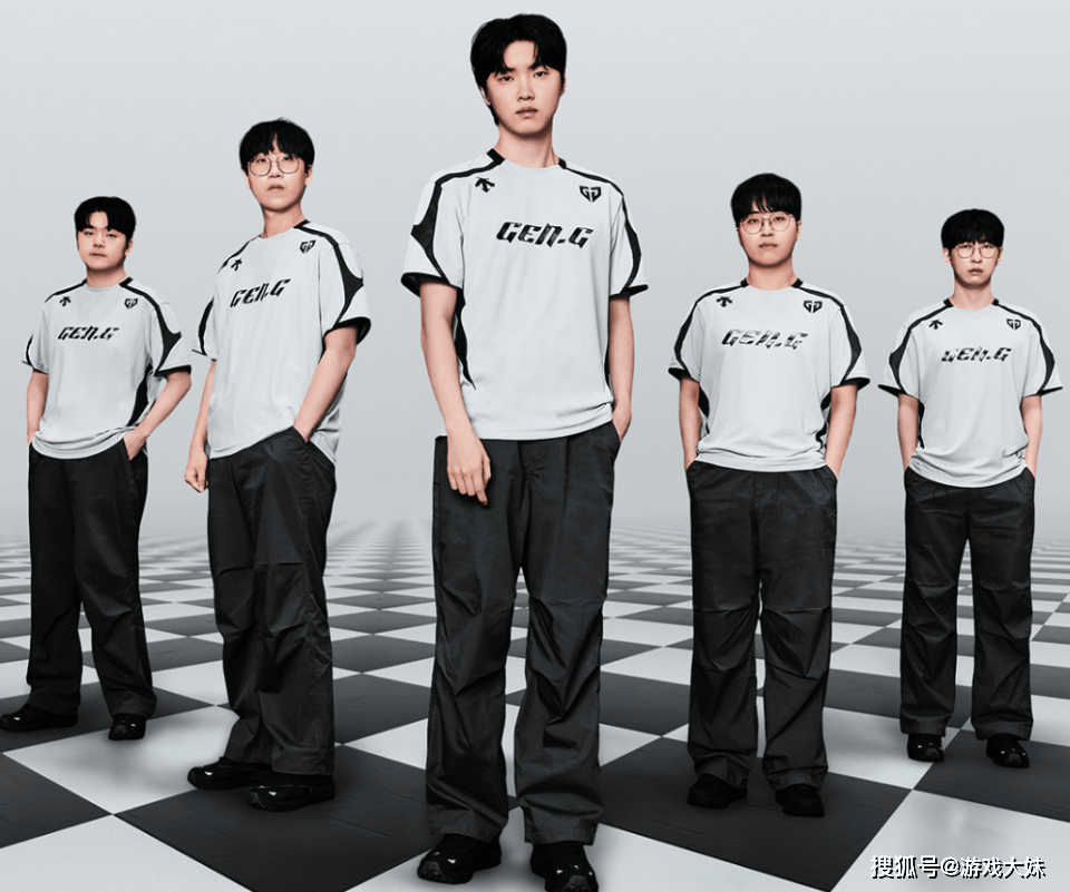 AL韩援(yuán)辅助(zhù)采訪(fǎng)直言LCK會(huì)夺冠，被(bèi)网友围攻，战队经理回应此事