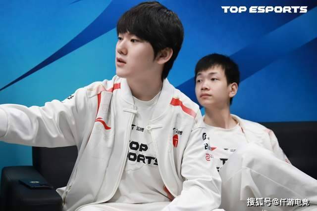 LOL：TheShy透露退(tuì)役时间，想跟Rookie打到退(tuì)役