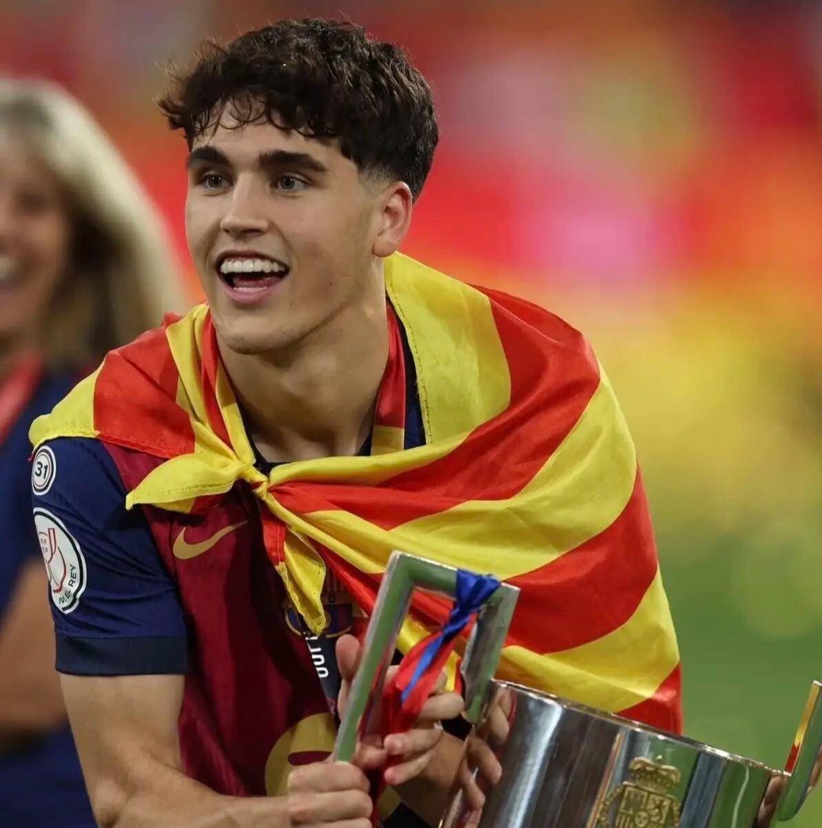 西班牙最(zuì)新26人(rén)陣(zhèn)容！罗德里、卡瓦哈(hā)尔归来！最(zuì)强战队！