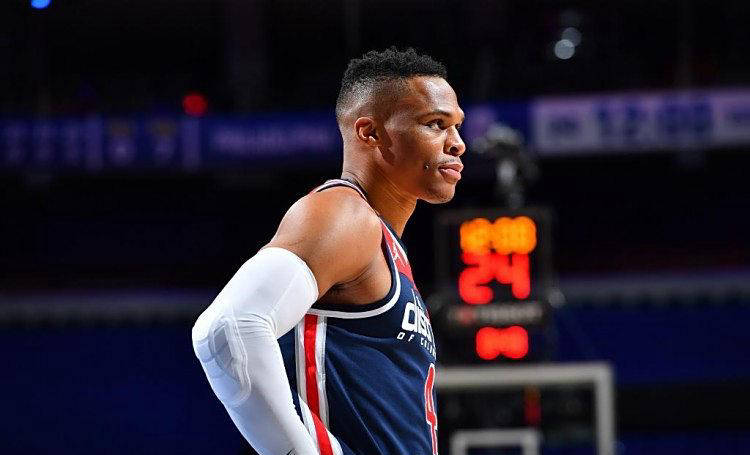 21世(shì)纪场均得分超300分的MVP，排名前五位球员是谁？