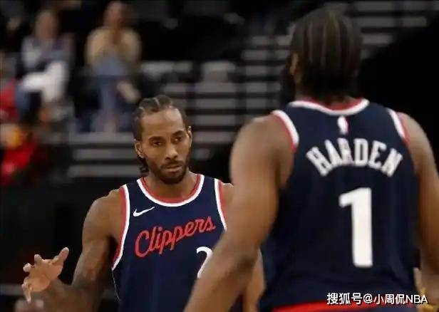 首发出场,仅得10分!正负值-25,全队最低!不愧为休赛期总冠军