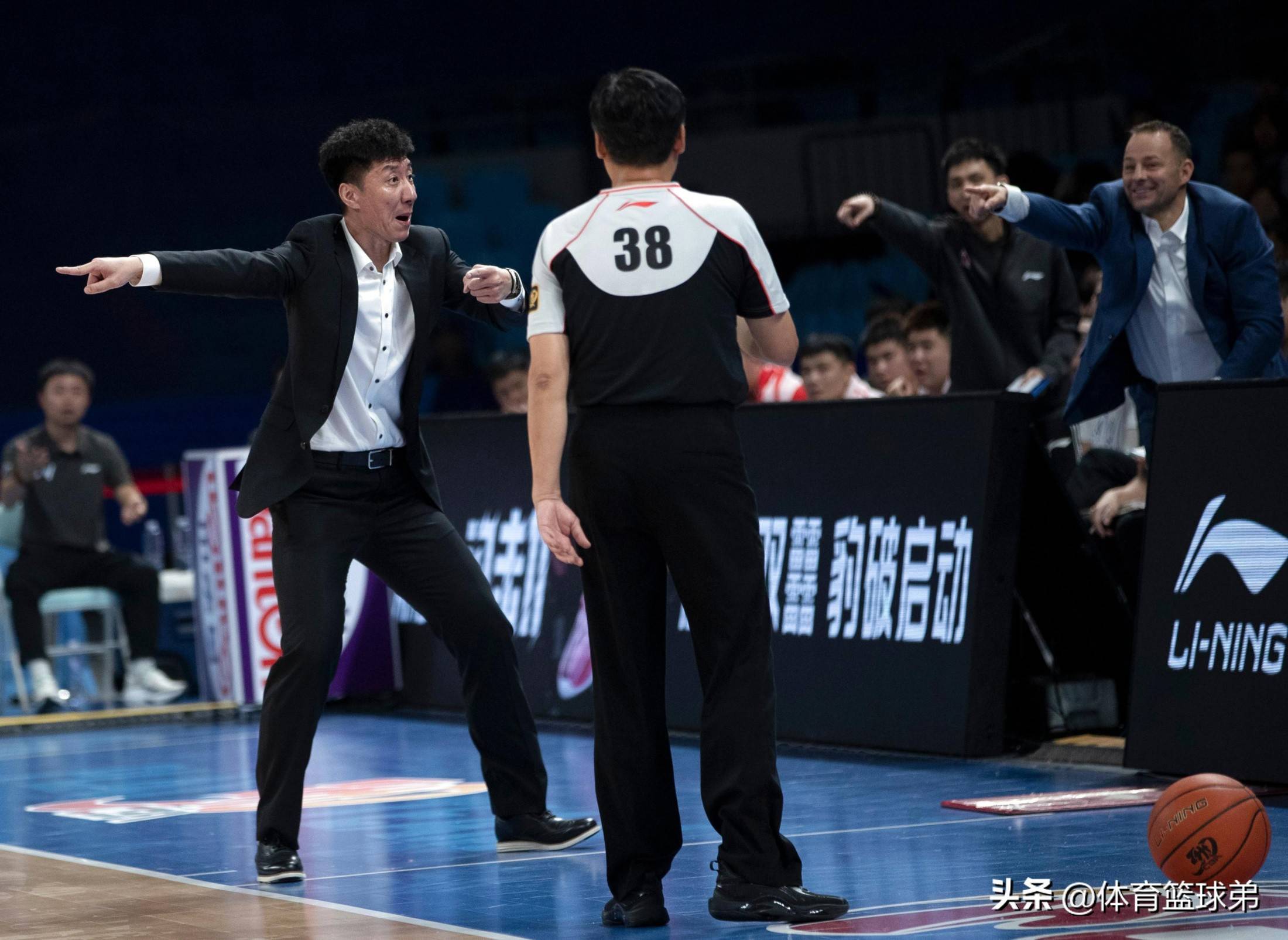 CBA破冰！扩軍(jūn)、陞(shēng)降级双管齐下，联赛迎(yíng)來(lái)巨變(biàn)