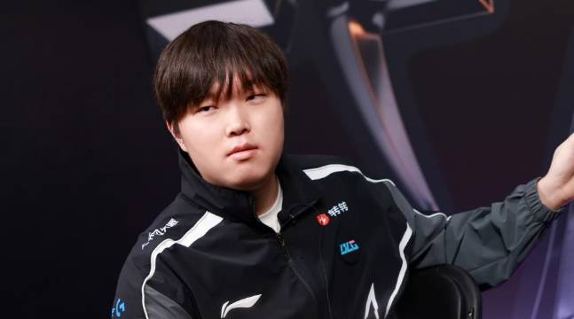 【一竞技1JingJi】LOL：IG德玛西(xī)亚杯陣(zhèn)容曝光 Bin主动降薪拒绝退役！