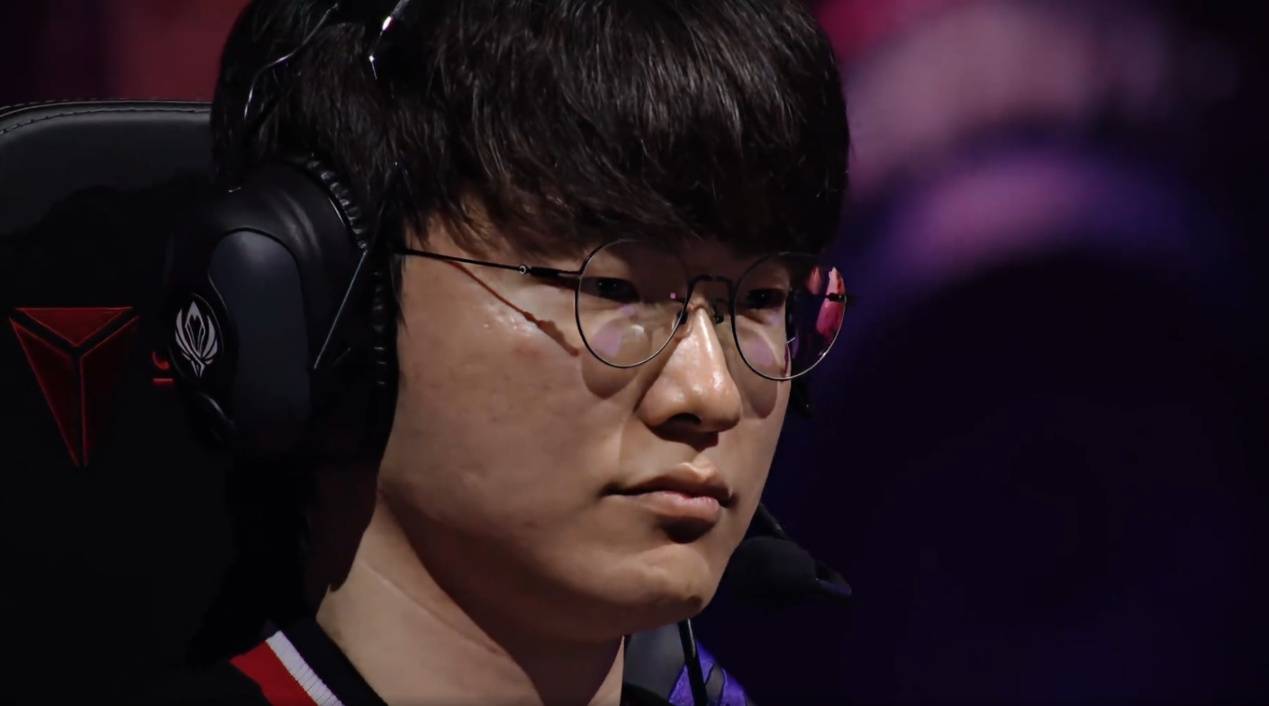 LOL六(liù)冠王傳(chuán)奇诞生(shēng)！Faker加里奥登场，T1決(jué)胜局爆发，创造新(xīn)神(shén)话