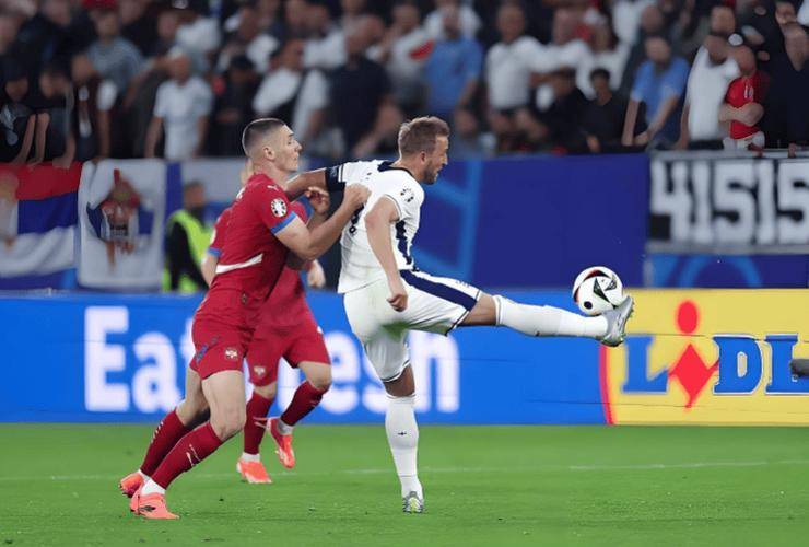 法国盃(bēi)烽火：欧塞尔与摩(mó)納(nà)哥的宿命对决