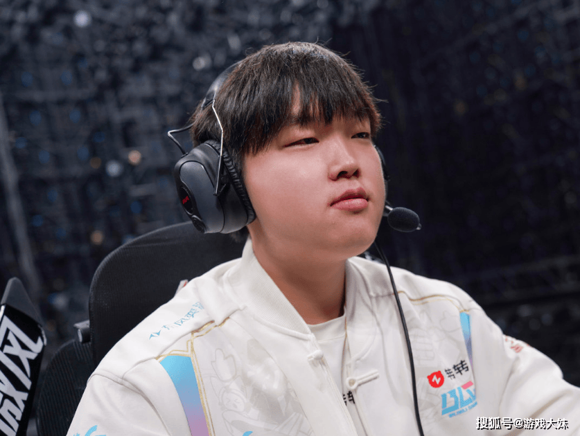 2025年(nián)中国电竞报告公布，LOL热度持续下滑，但整(zhěng)体数据还是(shì)上陞(shēng)