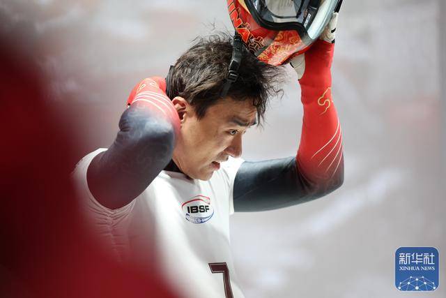 殷正獲(huò)钢架(jià)雪车世界杯系列賽(sài)科爾(ěr)蒂纳丹佩佐站男子(zi)個(gè)人賽(sài)季軍(jūn)