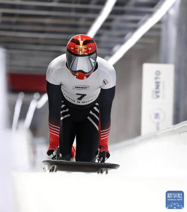 殷正獲(huò)钢架(jià)雪车世界杯系列賽(sài)科爾(ěr)蒂纳丹佩佐站男子(zi)個(gè)人賽(sài)季軍(jūn)