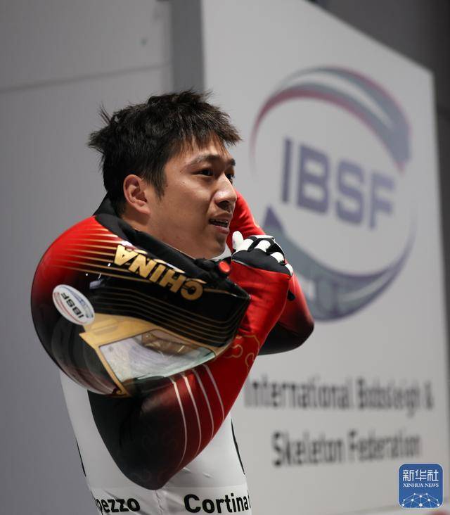 殷正獲(huò)钢架(jià)雪车世界杯系列賽(sài)科爾(ěr)蒂纳丹佩佐站男子(zi)個(gè)人賽(sài)季軍(jūn)