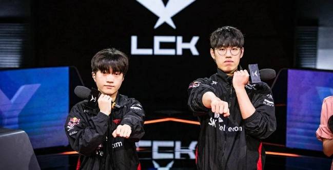 【一竞技1JingJi】LOL：LPL韩援(yuán)原形毕露惨遭打(dǎ)脸 两大FMVP离开T1依(yī)旧强悍！