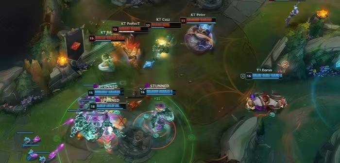 LOL总决賽(sài)T1夺冠 這(zhè)款三国游戏体验同(tóng)样精(jīng)彩